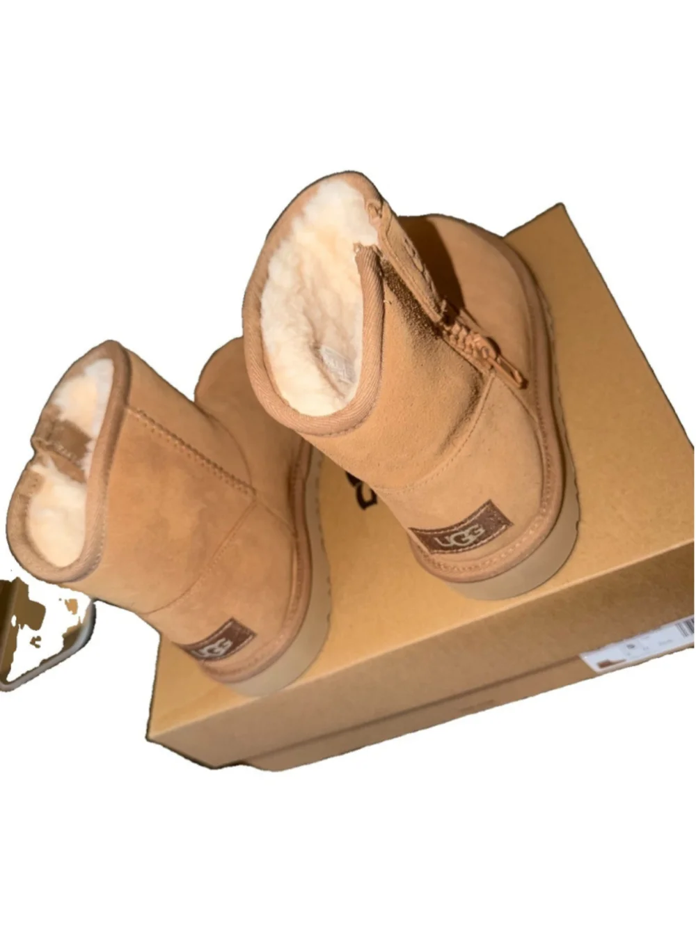 UGG KIDS ADRI CLASSIC MINI BOOT CHESNUT COLOR SIZE 5 US